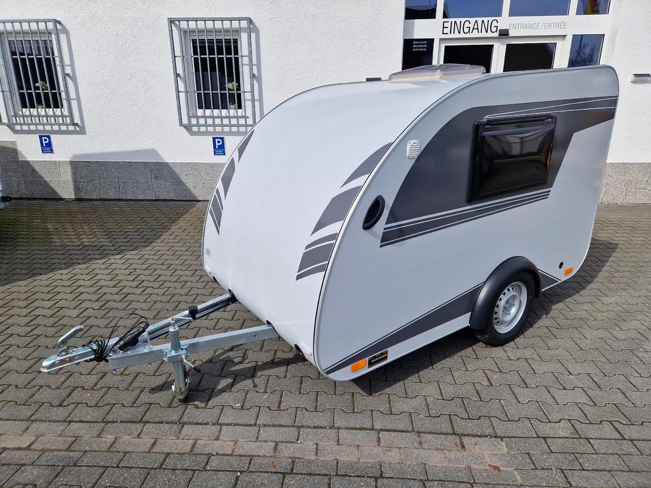 Mini Camper Mini Tommy TMC25 Basic 252x140x121cm 100 km/H 750kg ungebremst Januar AKTION - Прицеп дача: фото 4 Mini Camper Mini Tommy TMC25 Basic 252x140x121cm 100 km/H 750kg ungebremst Januar AKTION - Прицеп дача: фото 4
