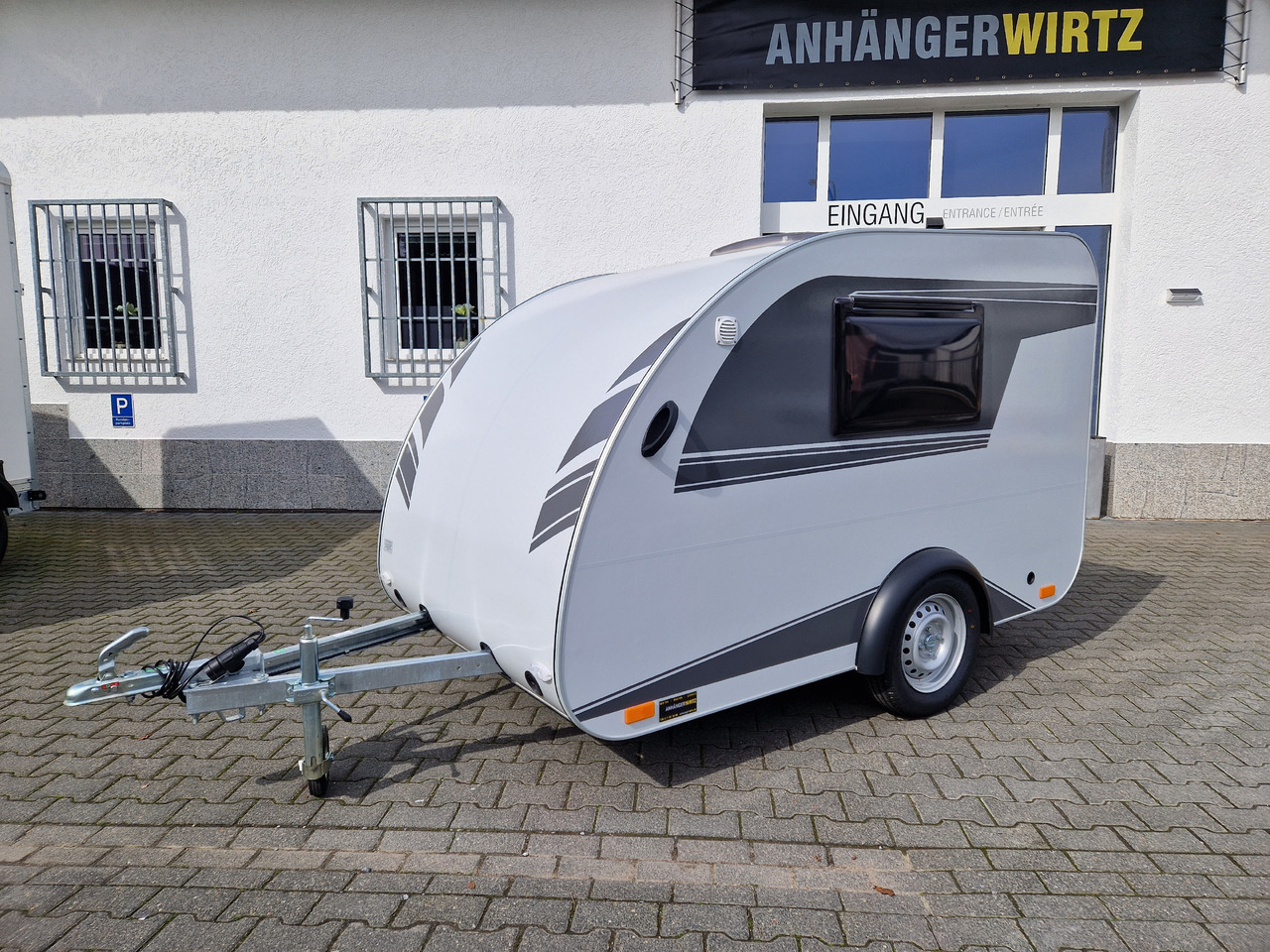 Mini Camper Mini Tommy TMC25 Basic 252x140x121cm 100 km/H 750kg ungebremst Januar AKTION - Прицеп дача: фото 3 Mini Camper Mini Tommy TMC25 Basic 252x140x121cm 100 km/H 750kg ungebremst Januar AKTION - Прицеп дача: фото 3