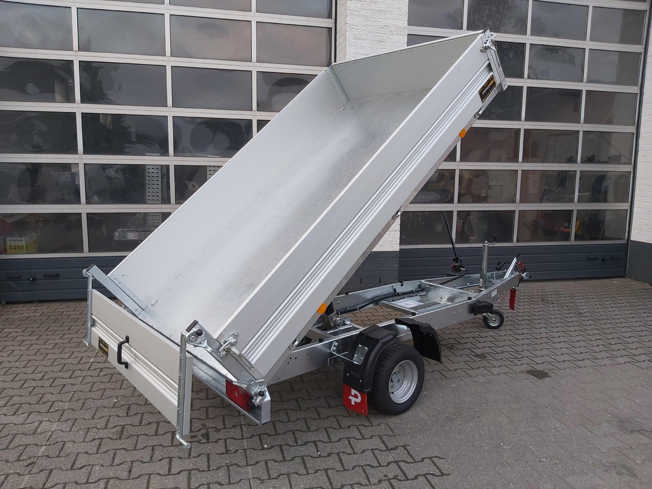 Pongratz Kipper RK 2600/15 G-AL 260x151x36cm Stahlboden Pendelklappe 10" 1500kg Aktion - Самосвальный прицеп: фото 5 Pongratz Kipper RK 2600/15 G-AL 260x151x36cm Stahlboden Pendelklappe 10" 1500kg Aktion - Самосвальный прицеп: фото 5