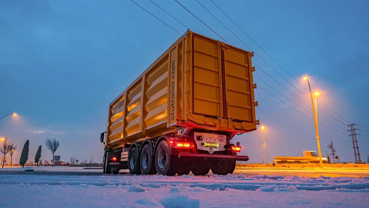 STU SCRAP METAL TIPPER TRAILER / 55M3 TO 71 M3 - Самосвальный полуприцеп: фото 3 STU SCRAP METAL TIPPER TRAILER / 55M3 TO 71 M3 - Самосвальный полуприцеп: фото 3
