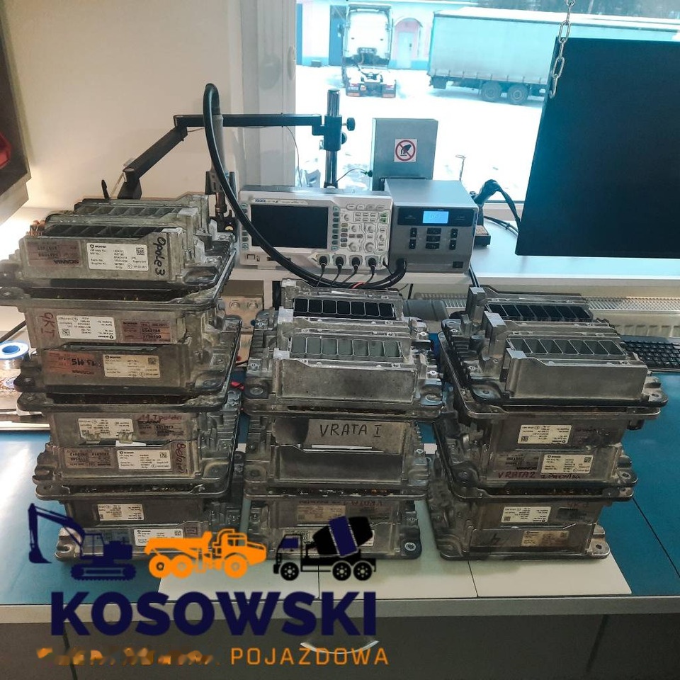 DOOSAN DL420 - Блок управления для Гусеничных экскаваторов: фото 3 DOOSAN DL420 - Блок управления для Гусеничных экскаваторов: фото 3