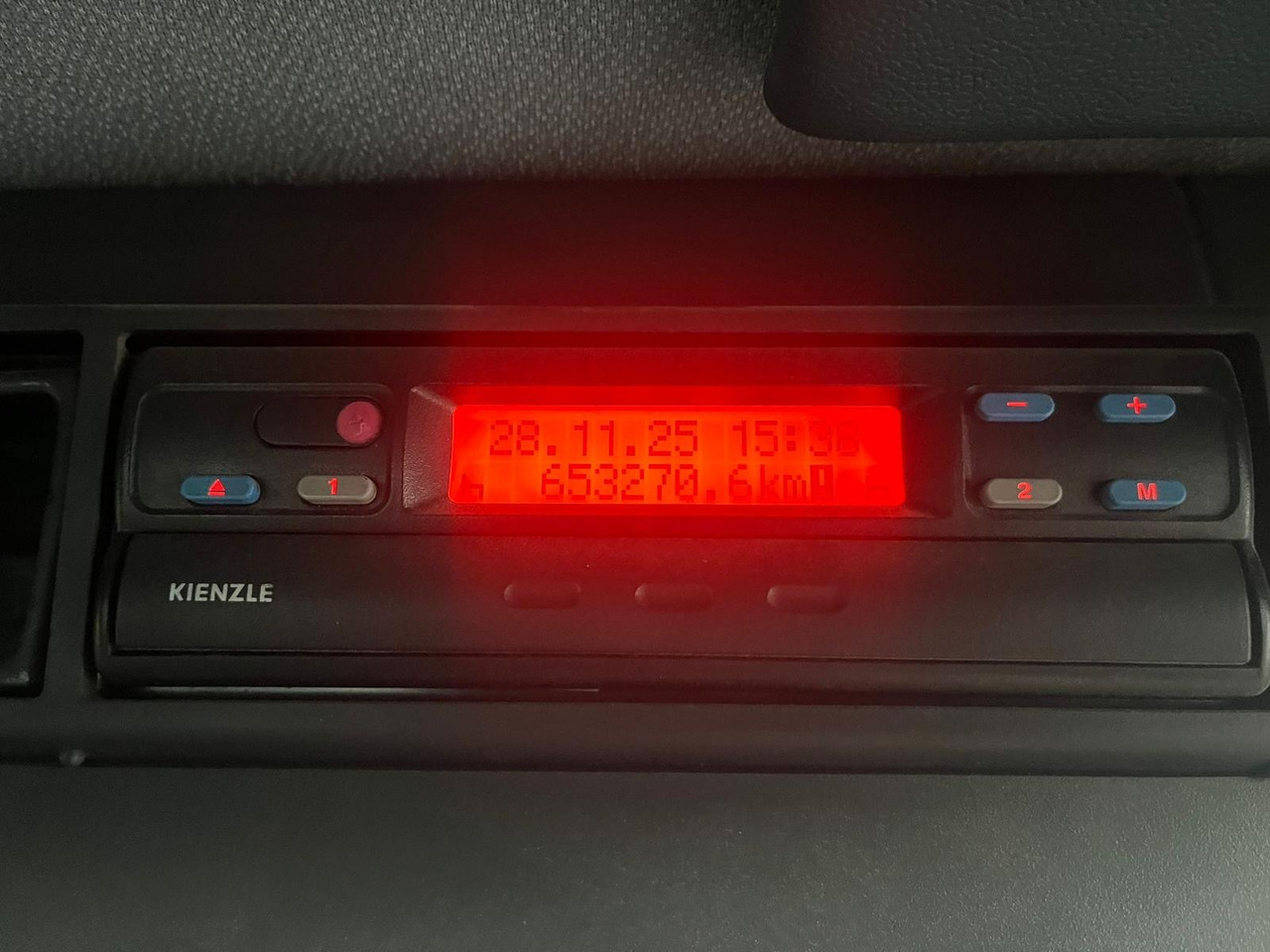 Isuzu Forward N75.190 - Тентованный грузовик: фото 5 Isuzu Forward N75.190 - Тентованный грузовик: фото 5