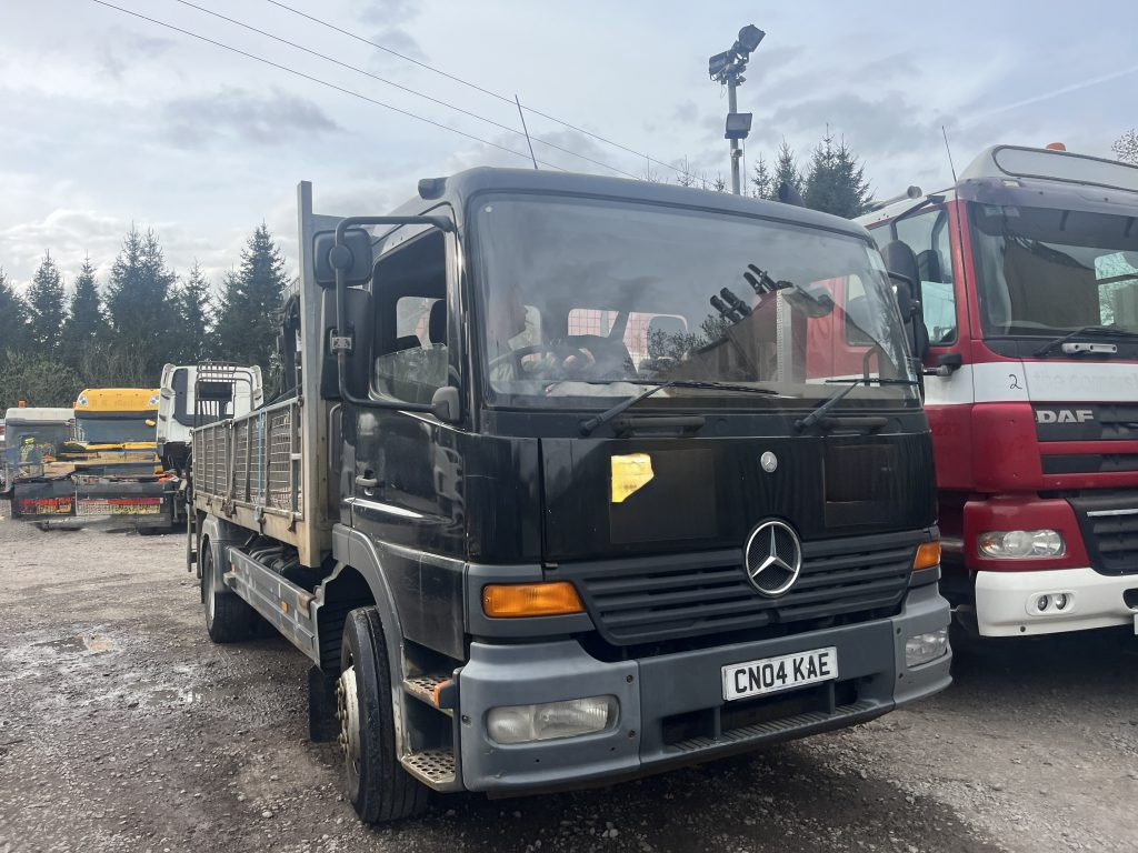 Mercedes Atego 1623 4x2 Rigid - Грузовик бортовой/ Платформа, Автоманипулятор: фото 2 Mercedes Atego 1623 4x2 Rigid - Грузовик бортовой/ Платформа, Автоманипулятор: фото 2