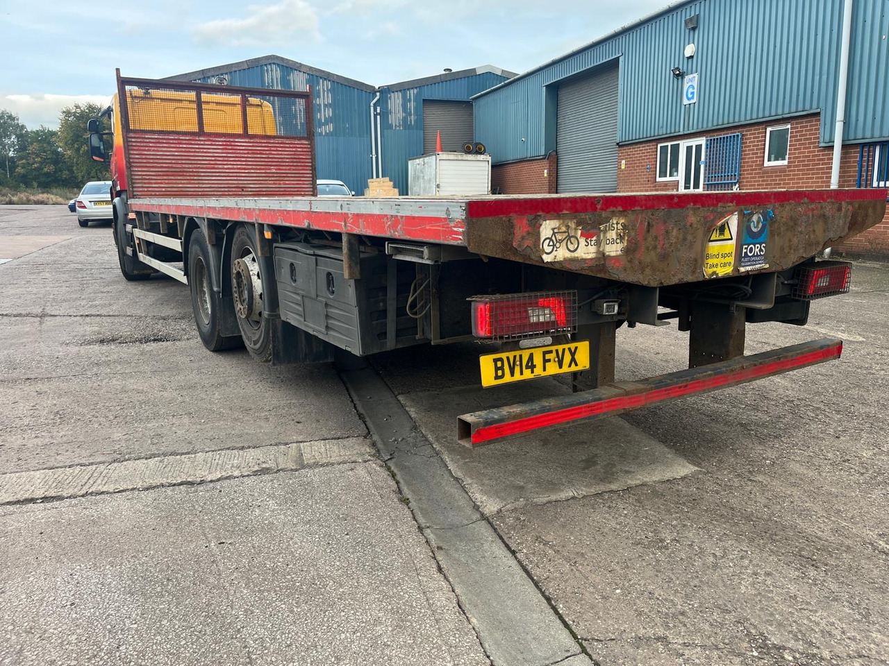 Scania P280 - Грузовик бортовой/ Платформа: фото 4 Scania P280 - Грузовик бортовой/ Платформа: фото 4