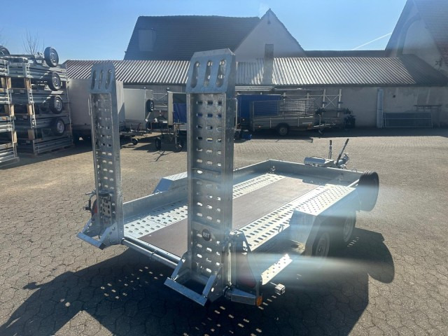 Brian James Cargo Digger Plant 2 Baumaschinenanhänger 543-3216-35-2-12 , 3200 x 1600 mm, 3,5 to. - Прицеп для легкового автомобиля: фото 5 Brian James Cargo Digger Plant 2 Baumaschinenanhänger 543-3216-35-2-12 , 3200 x 1600 mm, 3,5 to. - Прицеп для легкового автомобиля: фото 5