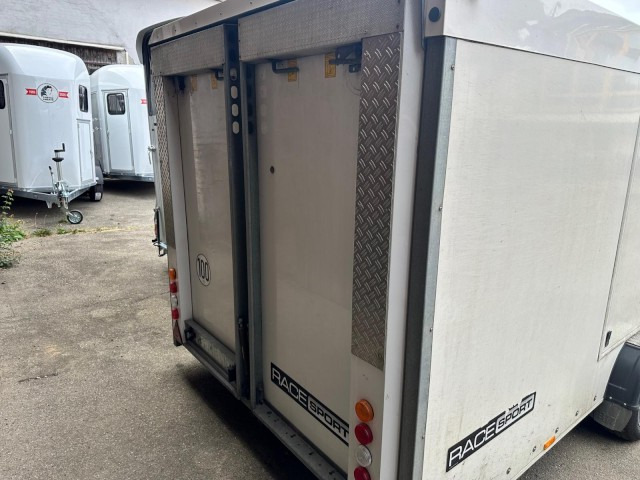 Brian James Race Sport, 340-5000, 5000 x 2000 mm, 2,6 to. - Прицеп-автовоз: фото 5 Brian James Race Sport, 340-5000, 5000 x 2000 mm, 2,6 to. - Прицеп-автовоз: фото 5