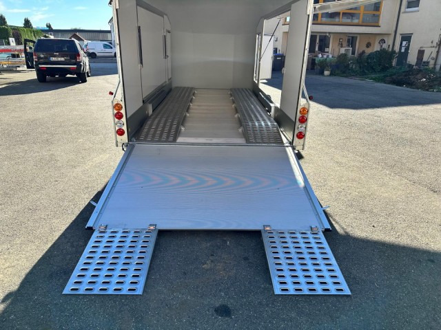 Новый Прицеп-фургон Cheval Liberte Debon Roadster 1000 Sandwich 3500 kg, 100 km/h, 495x200x202cm: фото 9 Новый Прицеп-фургон Cheval Liberte Debon Roadster 1000 Sandwich 3500 kg, 100 km/h, 495x200x202cm: фото 9