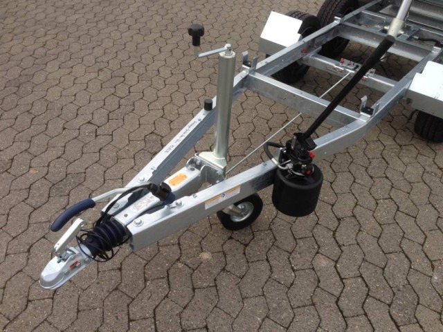 Humbaur HUK 272715 Heckkipper 2,7 t. 2680 x 1500 x 300mm - Самосвальный прицеп: фото 3 Humbaur HUK 272715 Heckkipper 2,7 t. 2680 x 1500 x 300mm - Самосвальный прицеп: фото 3