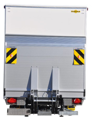 Humbaur Hebebühnenanhänger HT 35 42 22, 3,5 to. 4170 x 2175 x 2100 mm - Тентованный прицеп: фото 4 Humbaur Hebebühnenanhänger HT 35 42 22, 3,5 to. 4170 x 2175 x 2100 mm - Тентованный прицеп: фото 4