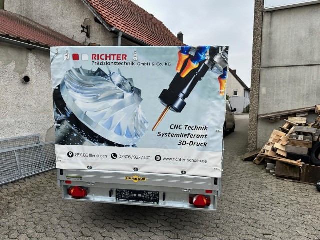 Humbaur Humbaur Plane mit Beschriftung im Digitaldruck - Прицеп для легкового автомобиля: фото 4 Humbaur Humbaur Plane mit Beschriftung im Digitaldruck - Прицеп для легкового автомобиля: фото 4