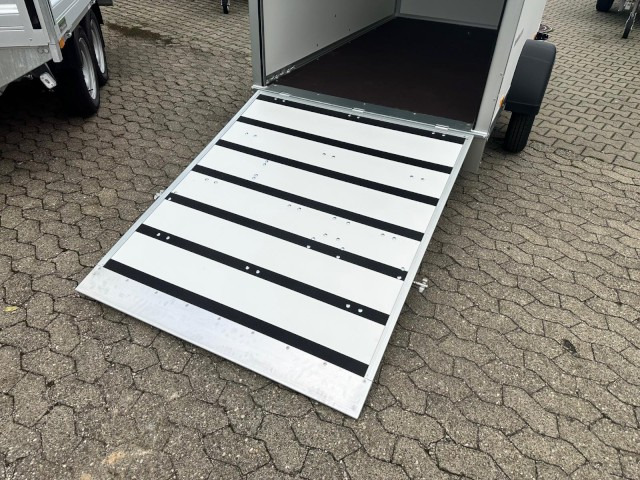 Новый Прицеп-фургон Humbaur Koffer HK 752513-15P, 0,75 t. 2510 x 1310 x 1520 mm, 100 km/h: фото 6