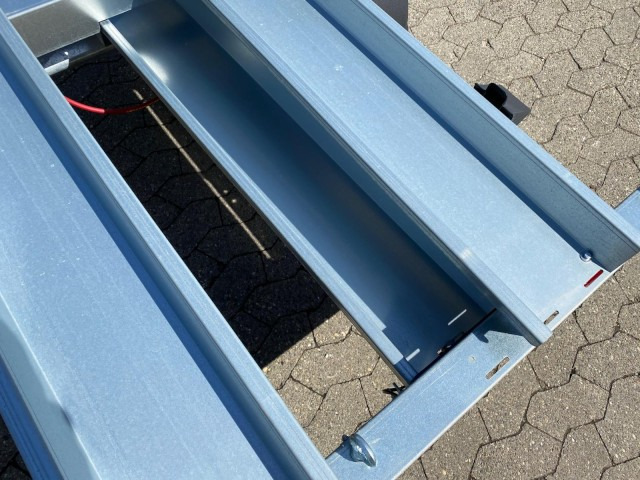 Новый Прицеп для мотоцикла Humbaur Motorradanhänger HM 102113, 100 km/h, HM 10 21 13, 1,0 t. 2095 x 1365 x 70 mm: фото 7