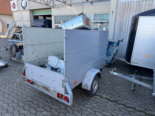 Humbaur Tieflader mit BW-Aufsatz 750 kg, 2050 x 1100 x 900 mm - Прицеп для легкового автомобиля: фото 1 Humbaur Tieflader mit BW-Aufsatz 750 kg, 2050 x 1100 x 900 mm - Прицеп для легкового автомобиля: фото 1