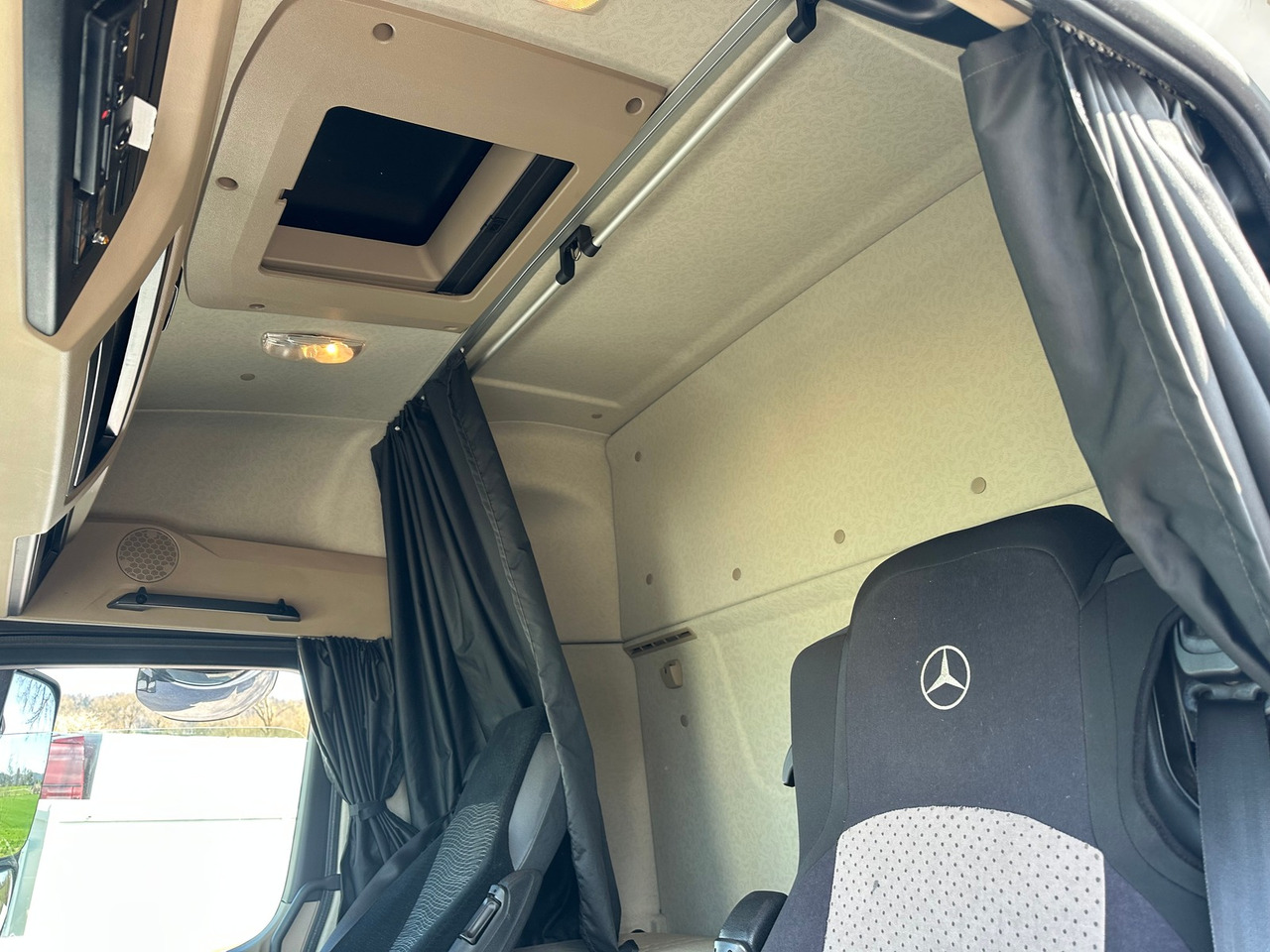 MERCEDES-BENZ actros 18.42 4x2 Shassie Cabine - Грузовик-шасси: фото 5 MERCEDES-BENZ actros 18.42 4x2 Shassie Cabine - Грузовик-шасси: фото 5