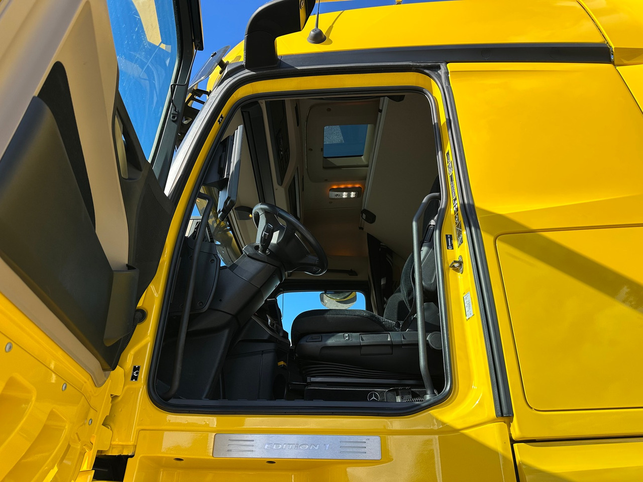 Тягач MERCEDES-BENZ Actros 1853 4x2 Edition1: фото 13