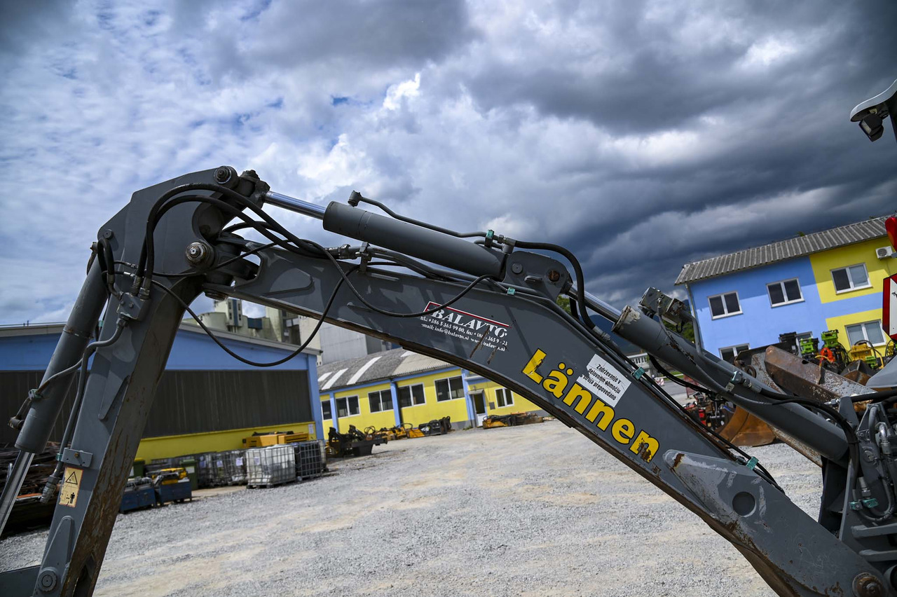 Экскаватор-погрузчик Lännen 8600E: фото 46 Экскаватор-погрузчик Lännen 8600E: фото 46
