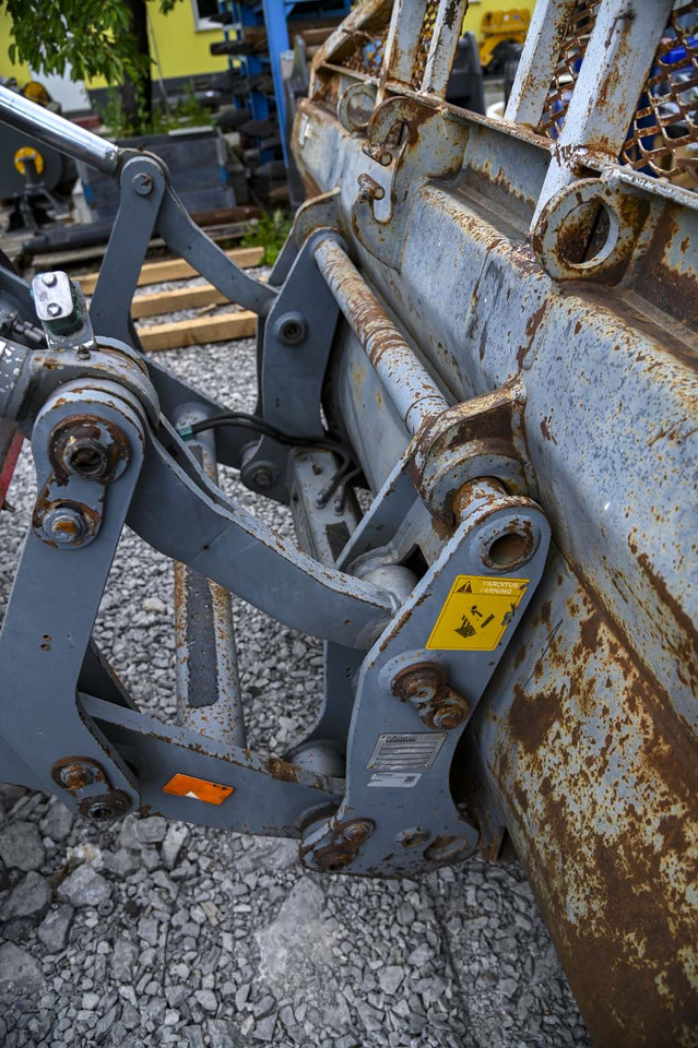 Экскаватор-погрузчик Lännen 8600E: фото 17 Экскаватор-погрузчик Lännen 8600E: фото 17