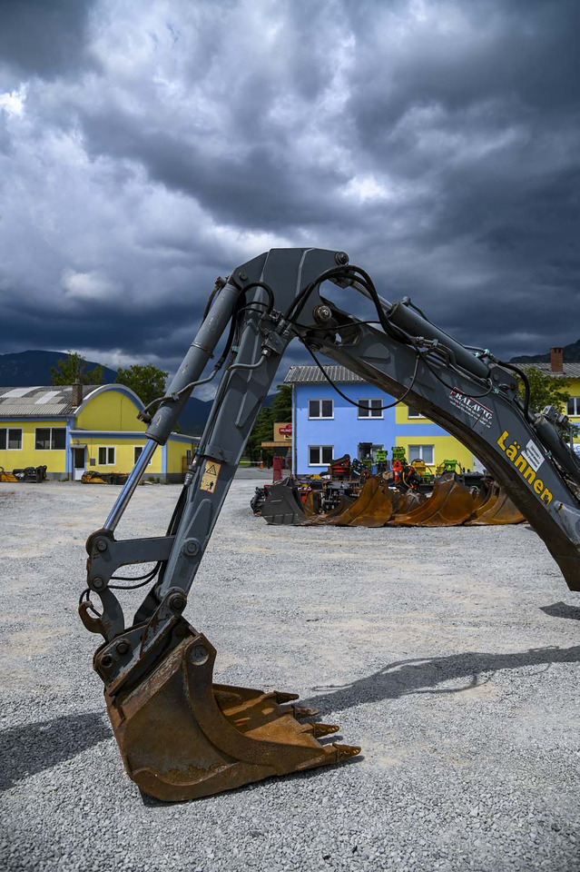 Экскаватор-погрузчик Lännen 8600E: фото 47 Экскаватор-погрузчик Lännen 8600E: фото 47
