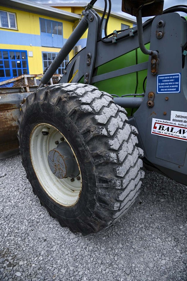 Экскаватор-погрузчик Lännen 8600E: фото 19 Экскаватор-погрузчик Lännen 8600E: фото 19