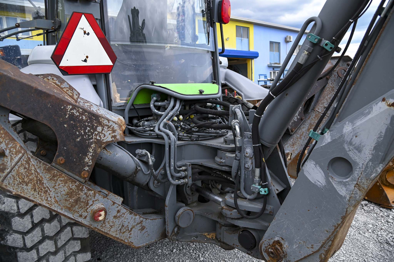 Экскаватор-погрузчик Lännen 8600E: фото 42 Экскаватор-погрузчик Lännen 8600E: фото 42