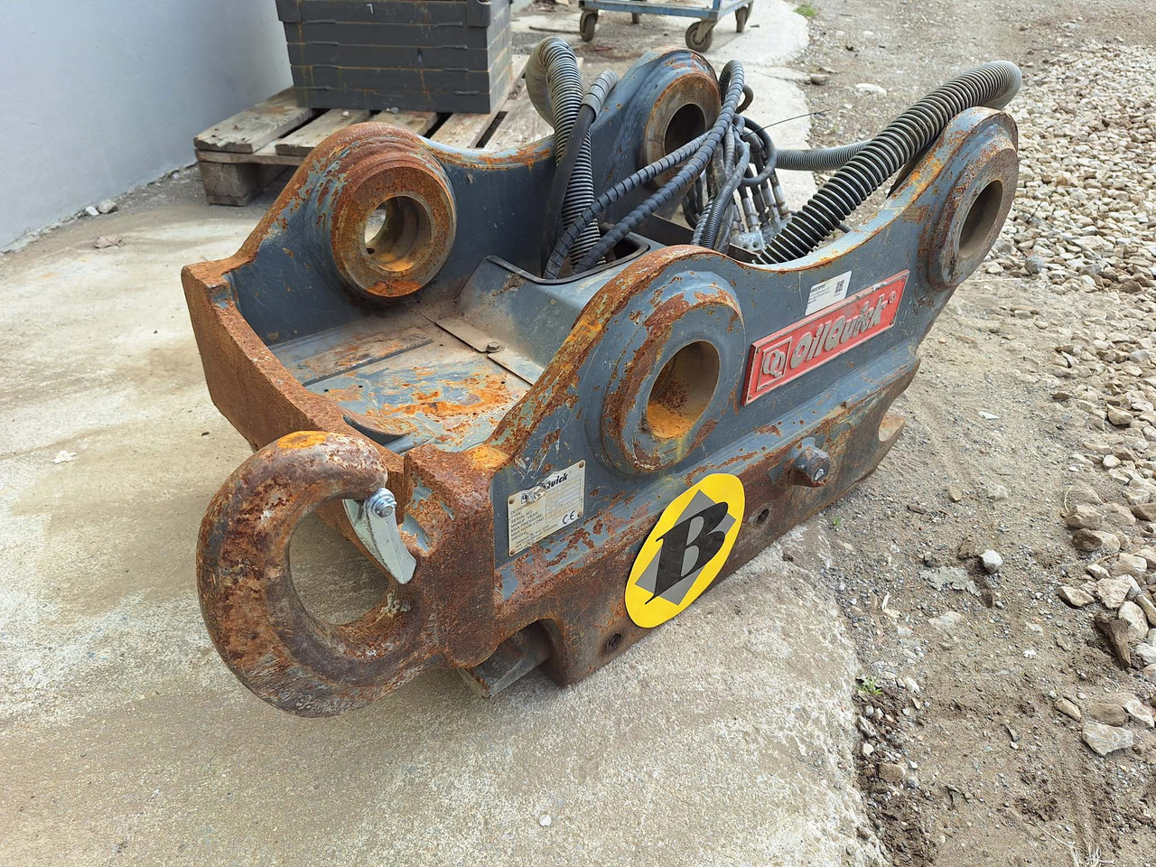 OilQuick hydraulic OQ70/55 - Сцепное устройство для Строительной техники: фото 1 OilQuick hydraulic OQ70/55 - Сцепное устройство для Строительной техники: фото 1