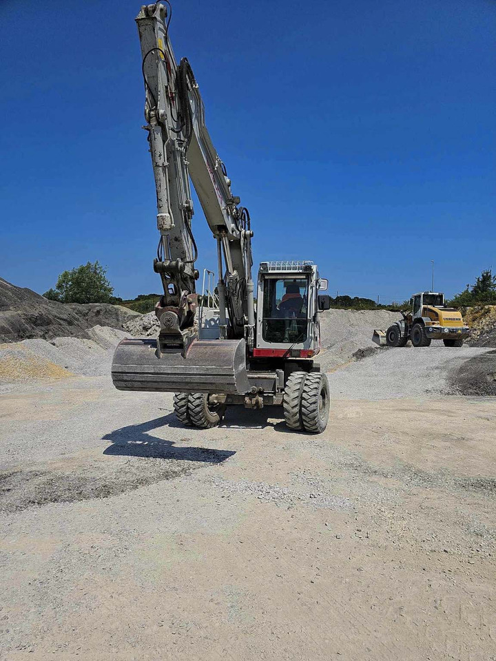 TAKEUCHI TB1160W - Колёсный экскаватор: фото 2 TAKEUCHI TB1160W - Колёсный экскаватор: фото 2