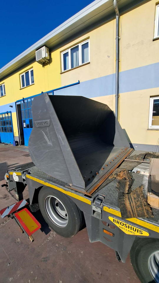 VOLVO 2500 mm for 12-15 ton wheel loaders - Ковш для погрузчика: фото 2 VOLVO 2500 mm for 12-15 ton wheel loaders - Ковш для погрузчика: фото 2