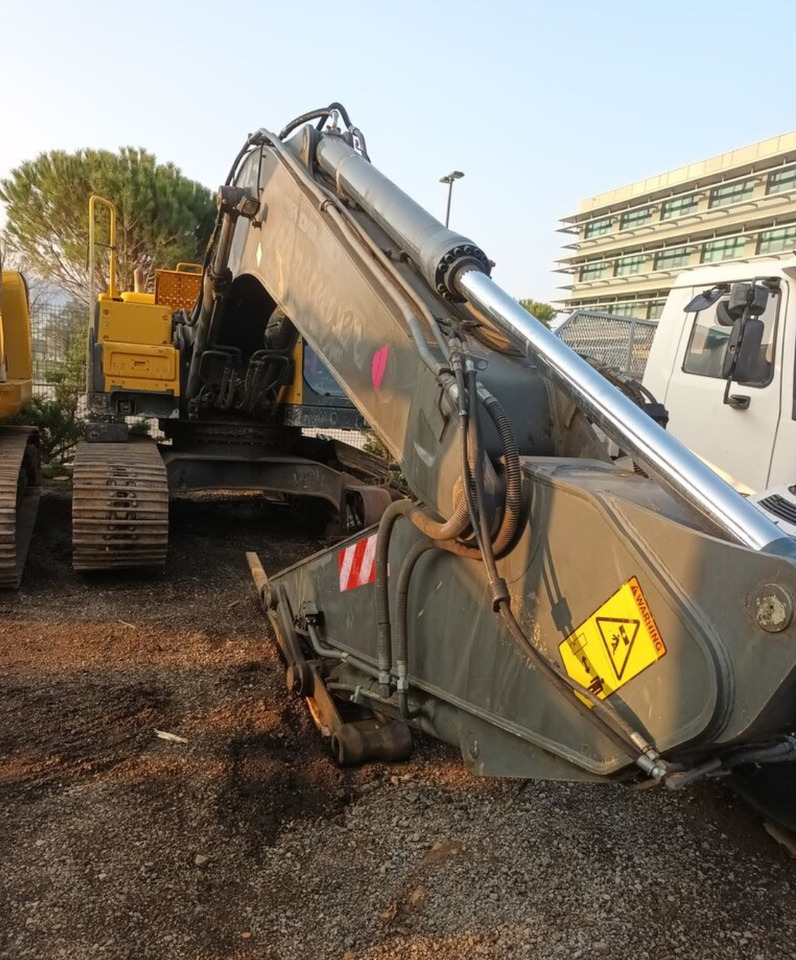 VOLVO EC210BNL - Гусеничный экскаватор: фото 1 VOLVO EC210BNL - Гусеничный экскаватор: фото 1