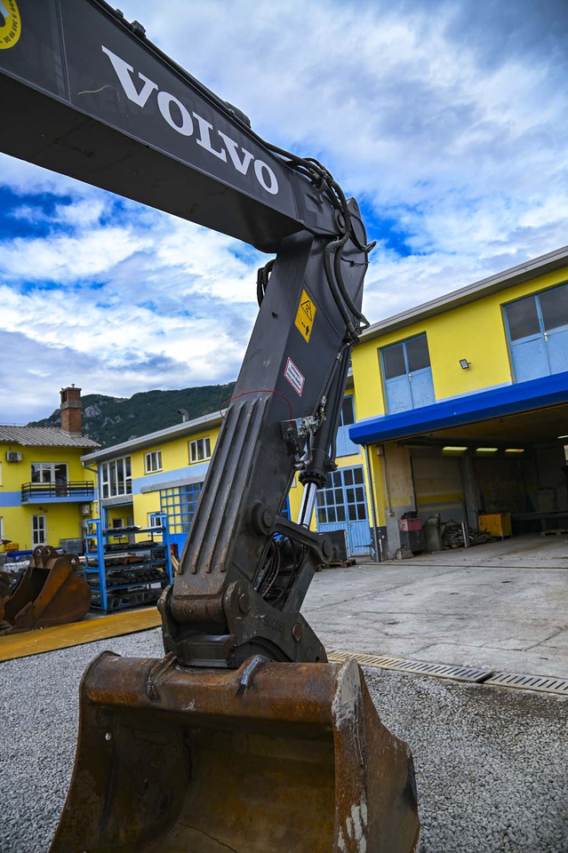 Гусеничный экскаватор VOLVO EC220EL: фото 23