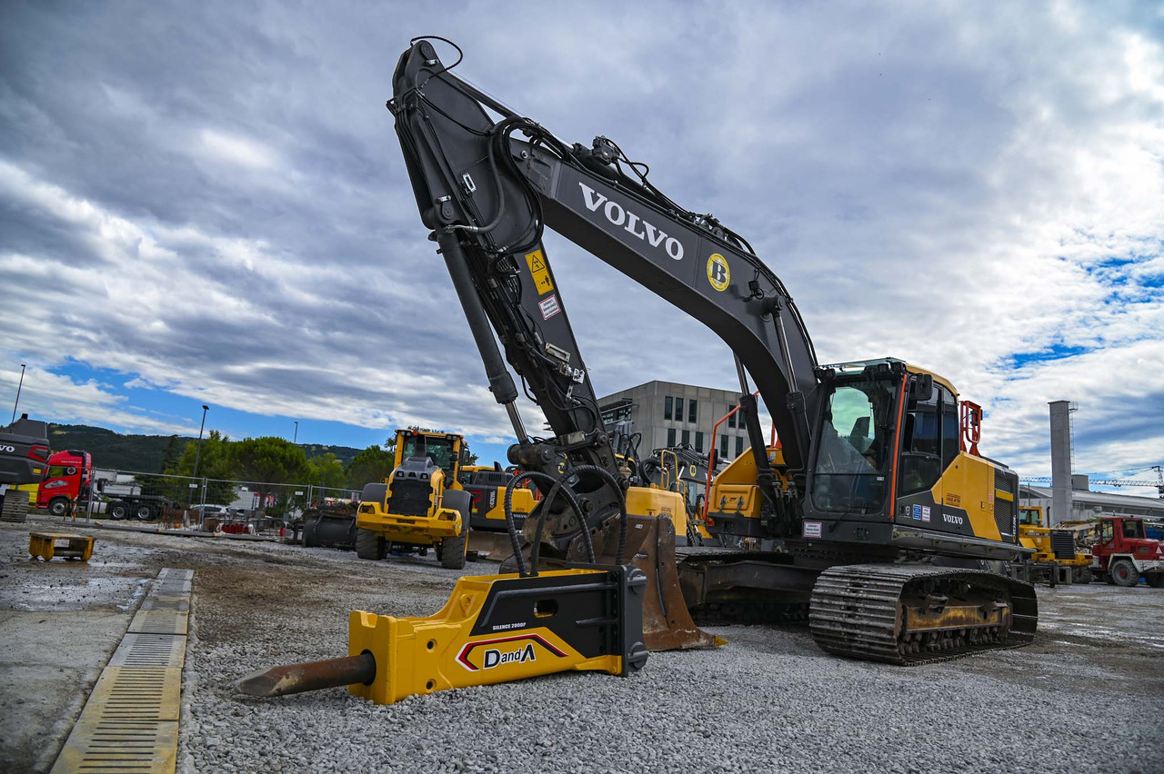 Гусеничный экскаватор VOLVO EC220EL: фото 16