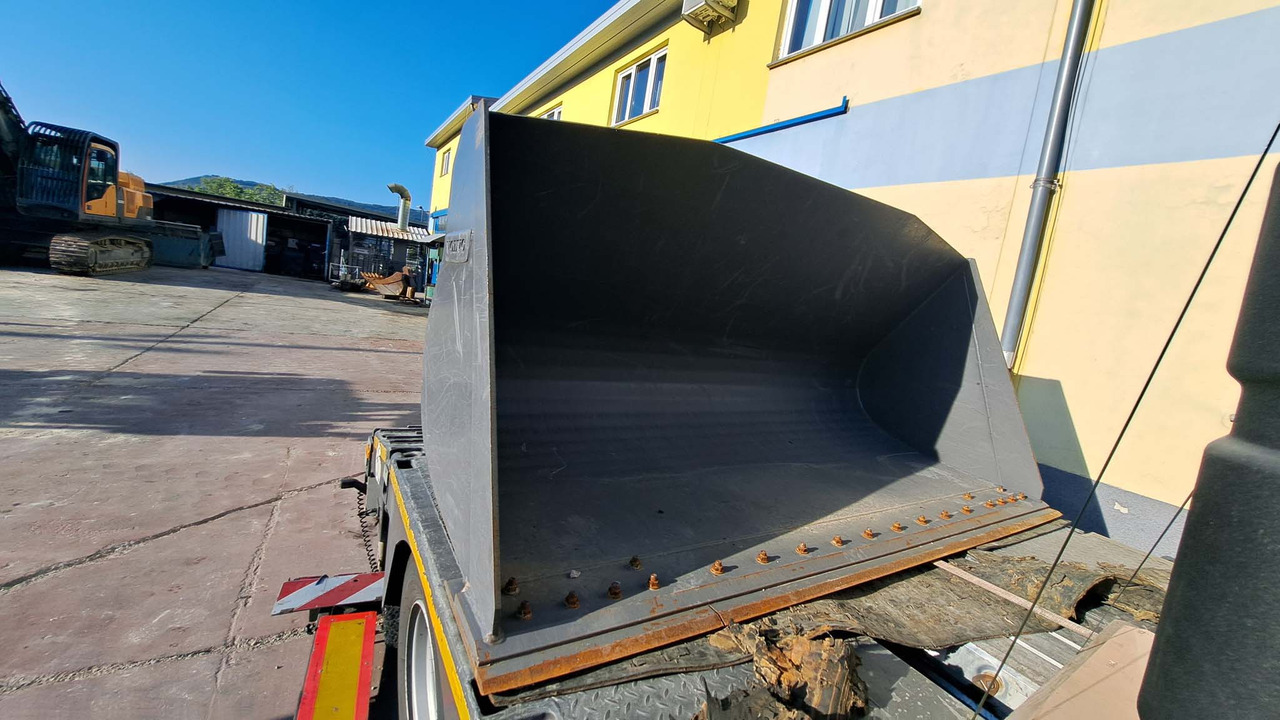 Volvo 2500 mm for 12-15 ton wheel loaders - Ковш для погрузчика для Колёсных погрузчиков: фото 1 Volvo 2500 mm for 12-15 ton wheel loaders - Ковш для погрузчика для Колёсных погрузчиков: фото 1