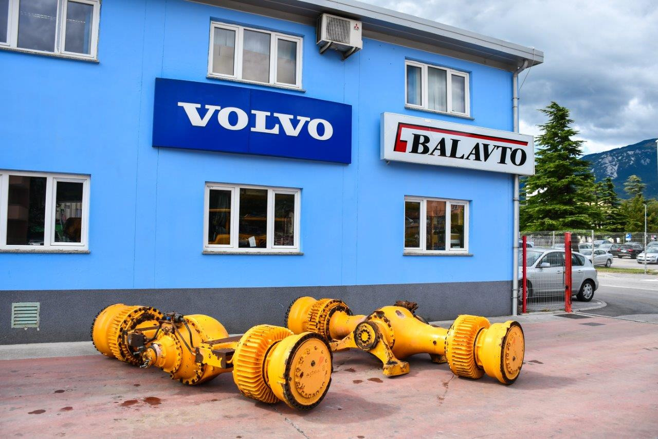 Volvo L350F - Ось и запчасти для Колёсных погрузчиков: фото 3 Volvo L350F - Ось и запчасти для Колёсных погрузчиков: фото 3