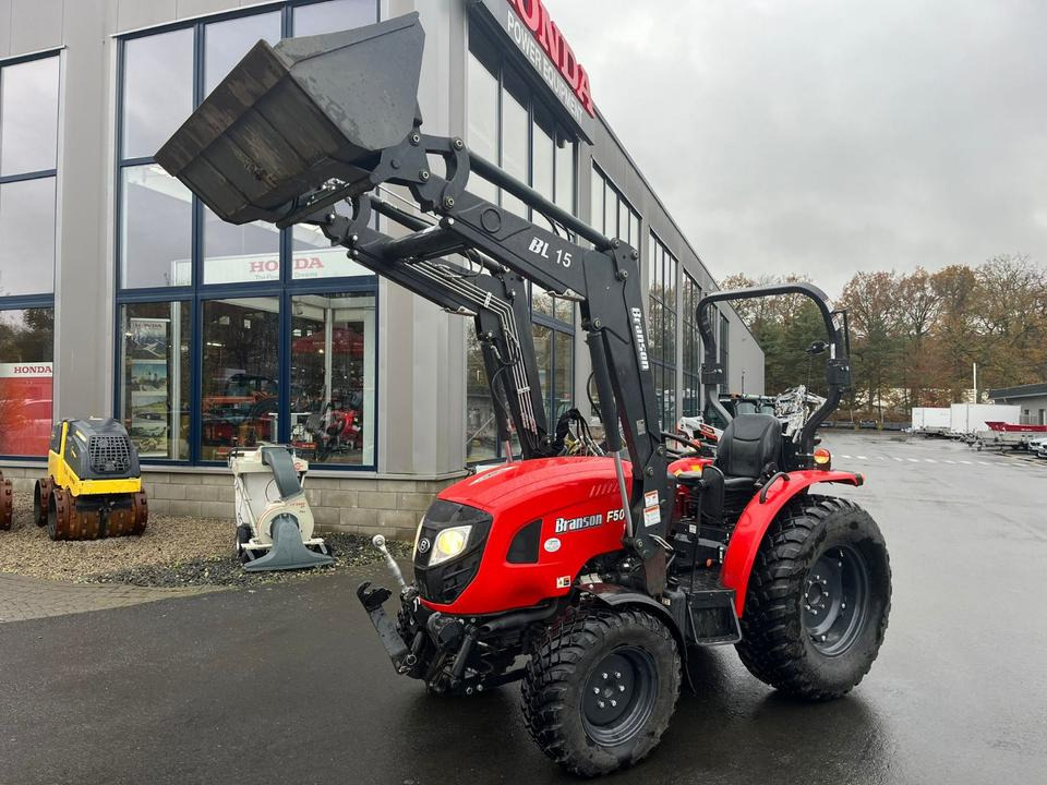 Branson F50RN Traktor, Frontlader, wenig Stunden, Fronthydraulik - Минитрактор: фото 1 Branson F50RN Traktor, Frontlader, wenig Stunden, Fronthydraulik - Минитрактор: фото 1