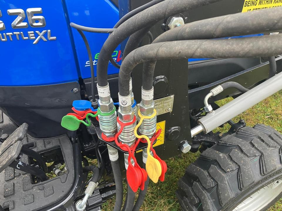 Kleintraktor Solis S26 Shuttle XL mit Frontlader - Минитрактор: фото 4 Kleintraktor Solis S26 Shuttle XL mit Frontlader - Минитрактор: фото 4