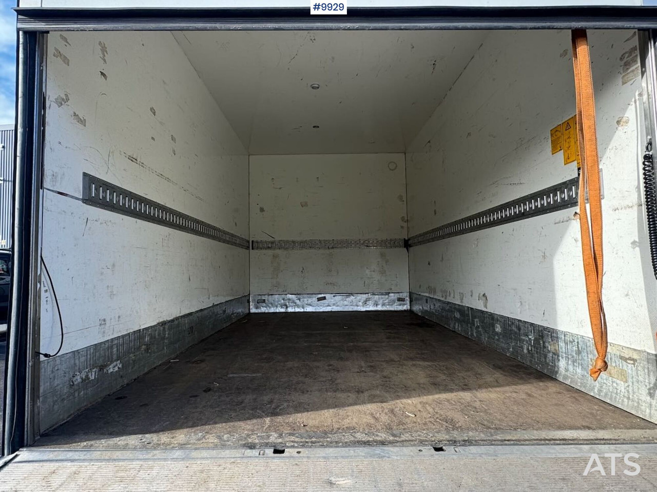 Box Truck Iveco Daily with Tail Lift - Малотоннажный фургон: фото 5 Box Truck Iveco Daily with Tail Lift - Малотоннажный фургон: фото 5