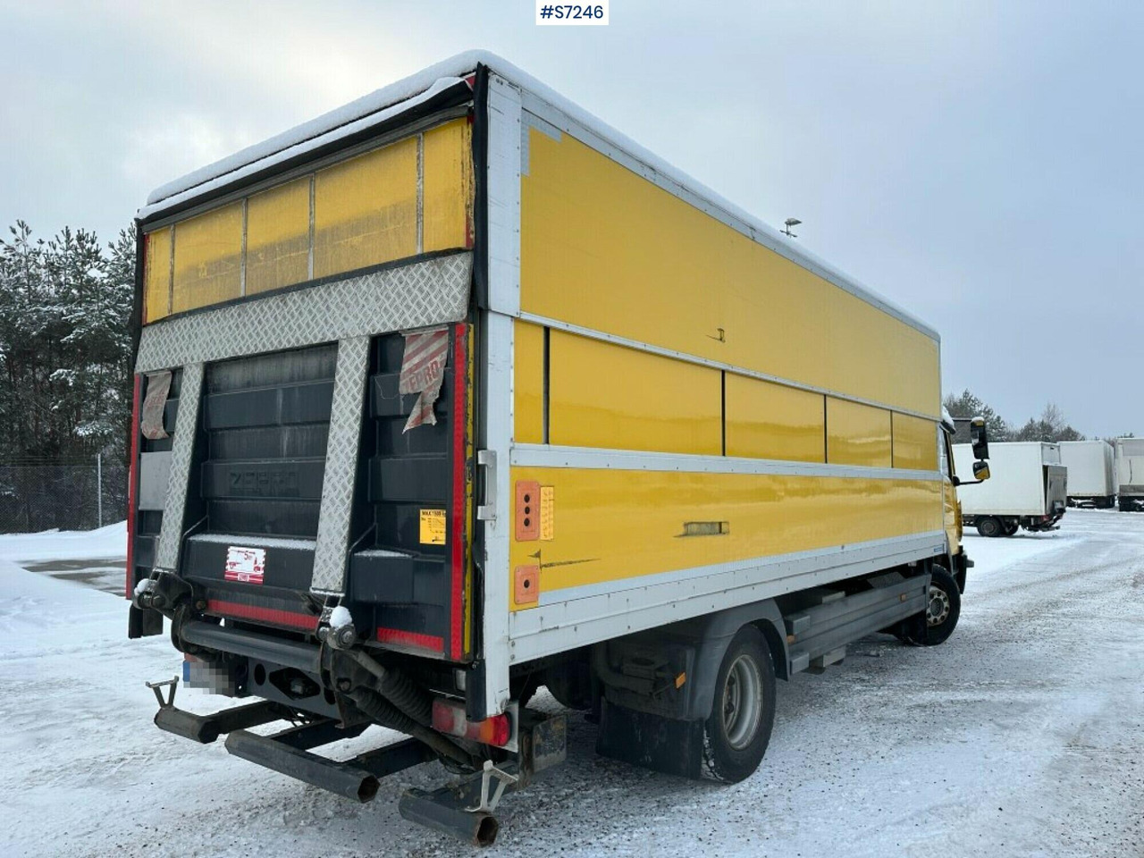 Box truck Mercedes Benz Atego 1523 with high and sinkable roof - Грузовик с закрытым кузовом: фото 3 Box truck Mercedes Benz Atego 1523 with high and sinkable roof - Грузовик с закрытым кузовом: фото 3