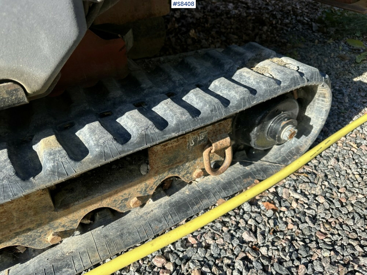 Ditch witch XT850 with Front loader and Backhoe attachment - Гусеничный мини-погрузчик: фото 4 Ditch witch XT850 with Front loader and Backhoe attachment - Гусеничный мини-погрузчик: фото 4