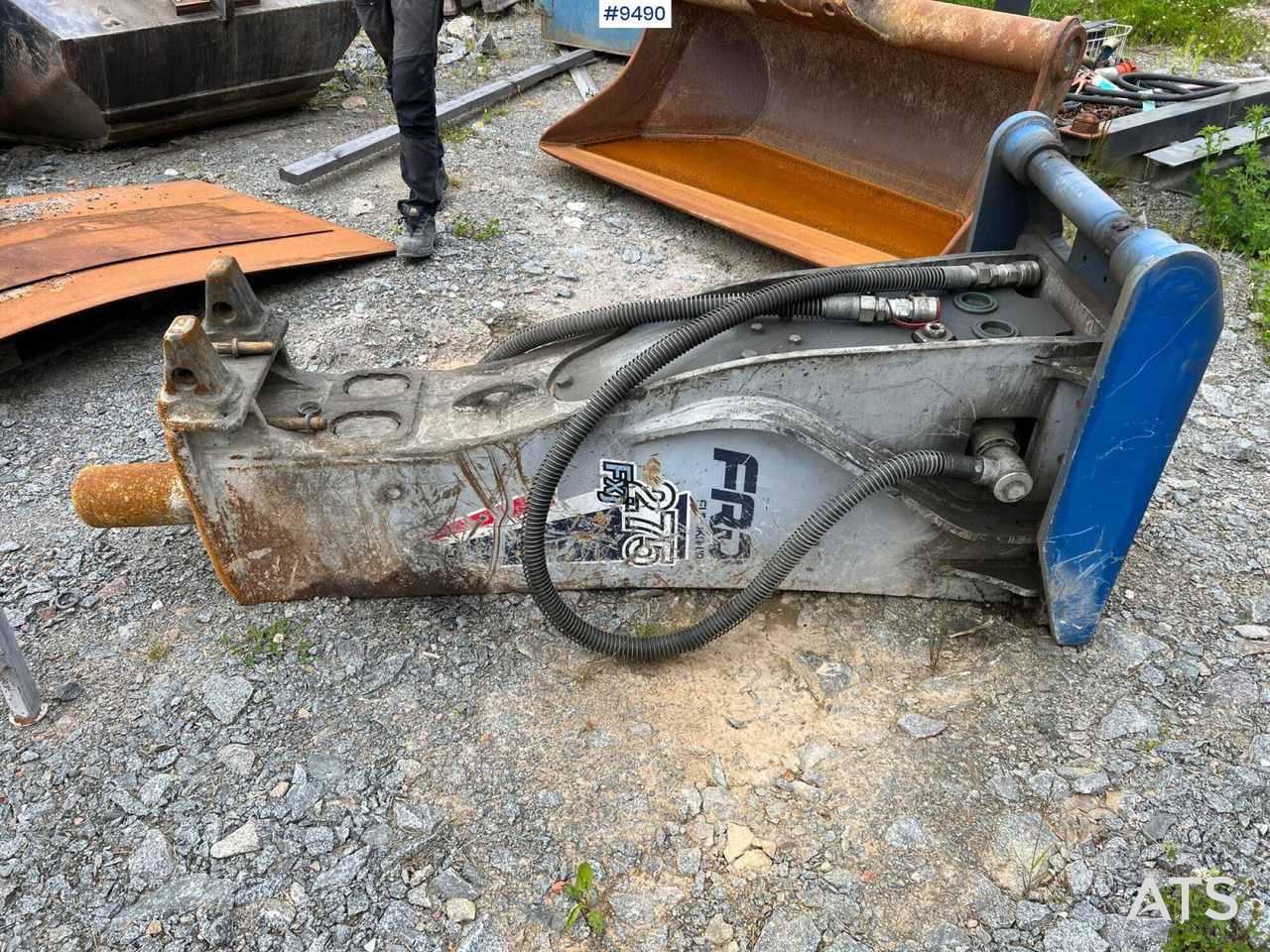 Hydraulic hammer FXJ275 Furukawa Rock drill - Гидромолот для Строительной техники: фото 1 Hydraulic hammer FXJ275 Furukawa Rock drill - Гидромолот для Строительной техники: фото 1