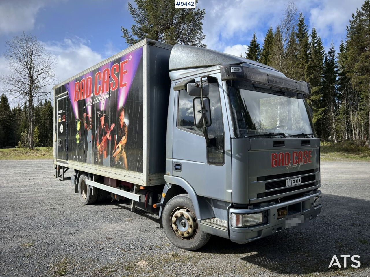 IVECO 85 E18 Box Truck with tail lift (VIDEO) - Грузовик с закрытым кузовом: фото 1 IVECO 85 E18 Box Truck with tail lift (VIDEO) - Грузовик с закрытым кузовом: фото 1