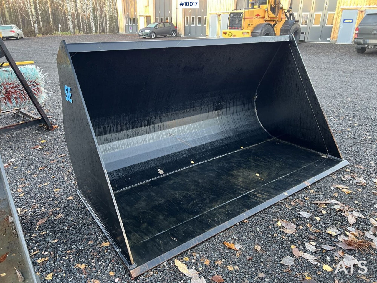 SE Equipment Bucket 2100L Large BM - Ковш для погрузчика: фото 1 SE Equipment Bucket 2100L Large BM - Ковш для погрузчика: фото 1