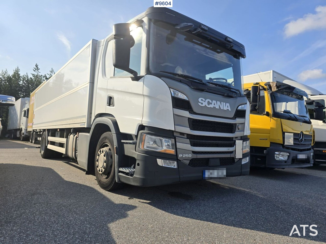 Scania P250 Liftable and lowerable body - Грузовик с закрытым кузовом: фото 2 Scania P250 Liftable and lowerable body - Грузовик с закрытым кузовом: фото 2