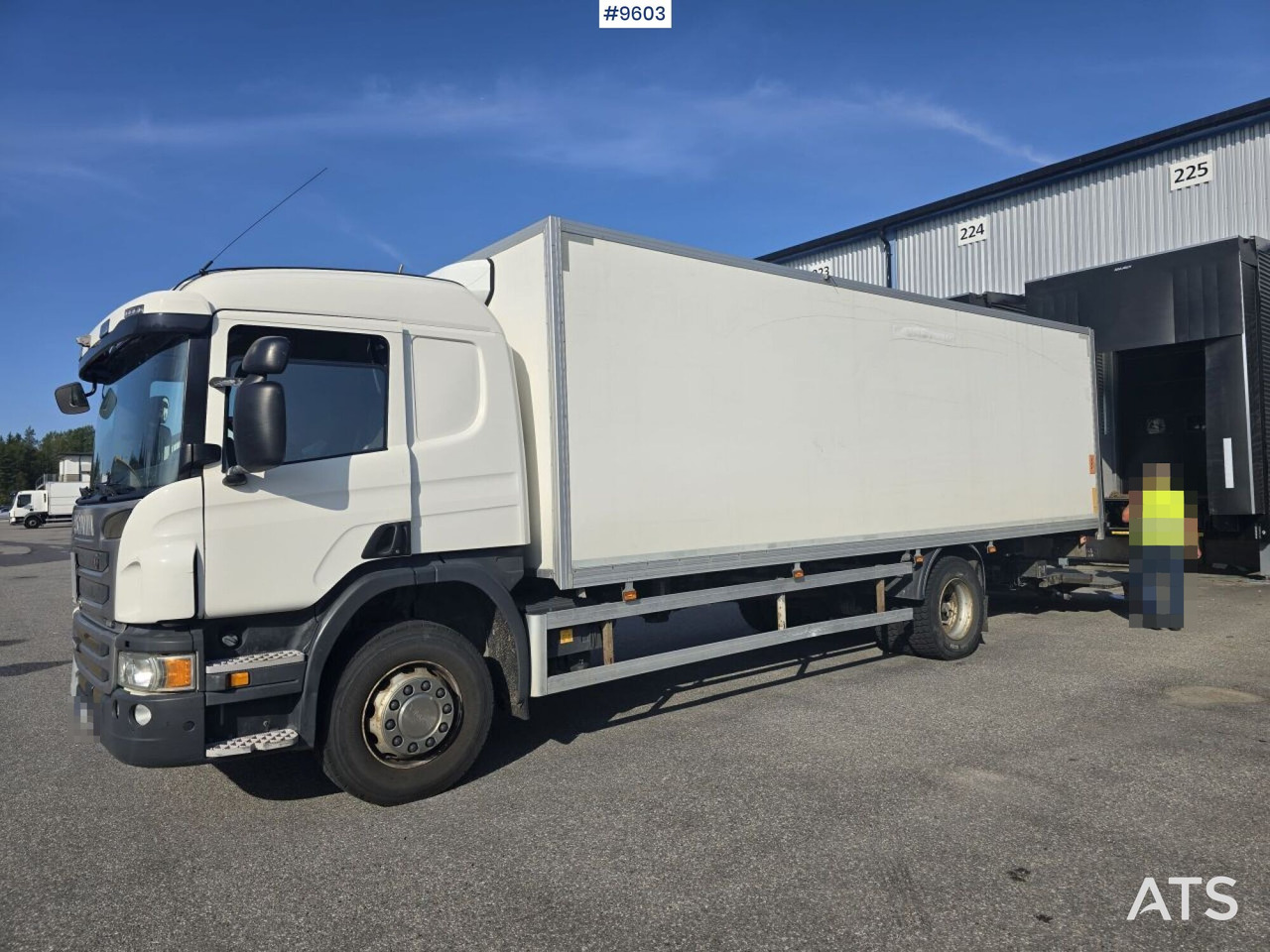 Scania P280 Skåpbil - Грузовик с закрытым кузовом: фото 1 Scania P280 Skåpbil - Грузовик с закрытым кузовом: фото 1