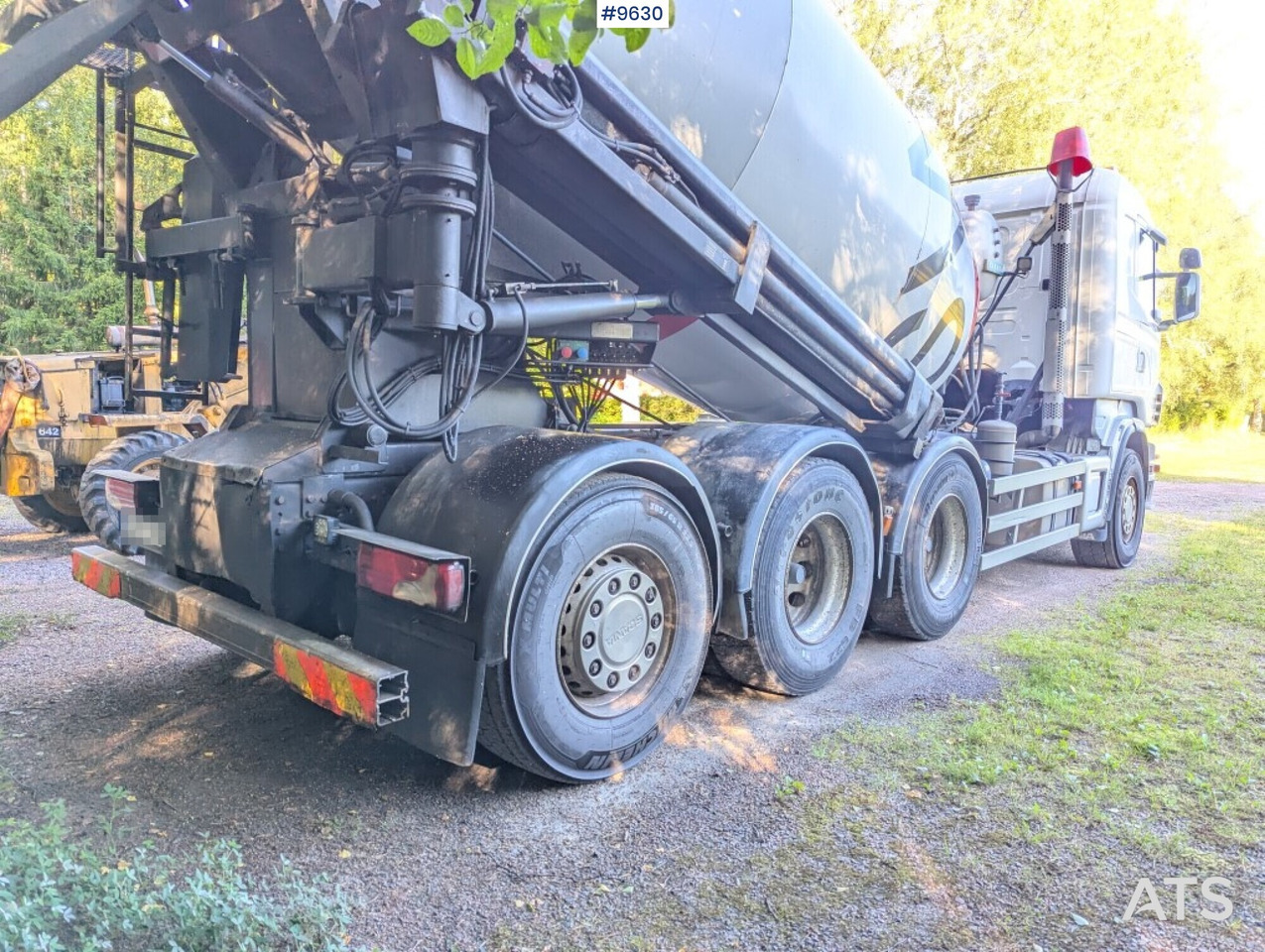 Scania R480 betongbil med hydraulisk ränna - Автобетоносмеситель: фото 4 Scania R480 betongbil med hydraulisk ränna - Автобетоносмеситель: фото 4