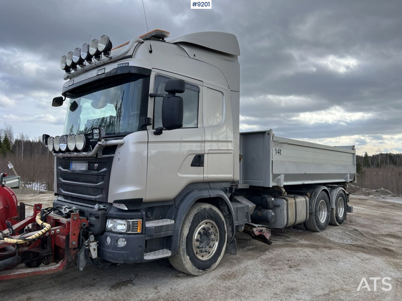 Scania R520 Tipper truck with plow equipment and underbite - Самосвал: фото 1 Scania R520 Tipper truck with plow equipment and underbite - Самосвал: фото 1