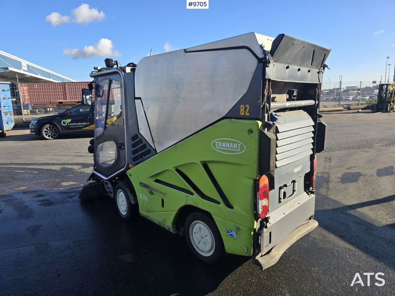 Sweeper - Tennant 636 (SEE VIDEO) - Подметально-уборочная машина: фото 4 Sweeper - Tennant 636 (SEE VIDEO) - Подметально-уборочная машина: фото 4