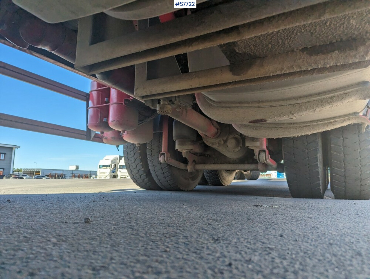 Tipper Truck DAF FAT XF530Z - Самосвал: фото 4 Tipper Truck DAF FAT XF530Z - Самосвал: фото 4