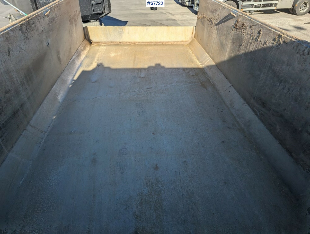 Tipper Truck DAF FAT XF530Z - Самосвал: фото 3 Tipper Truck DAF FAT XF530Z - Самосвал: фото 3