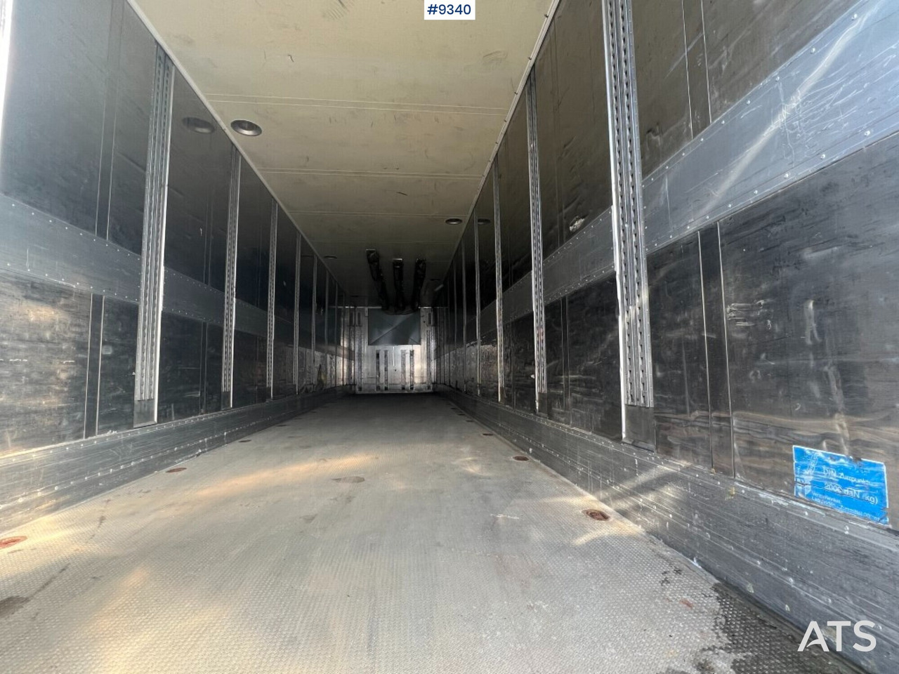 Trailer - SCHMITZ SKO 24 - Полуприцеп-фургон: фото 5 Trailer - SCHMITZ SKO 24 - Полуприцеп-фургон: фото 5