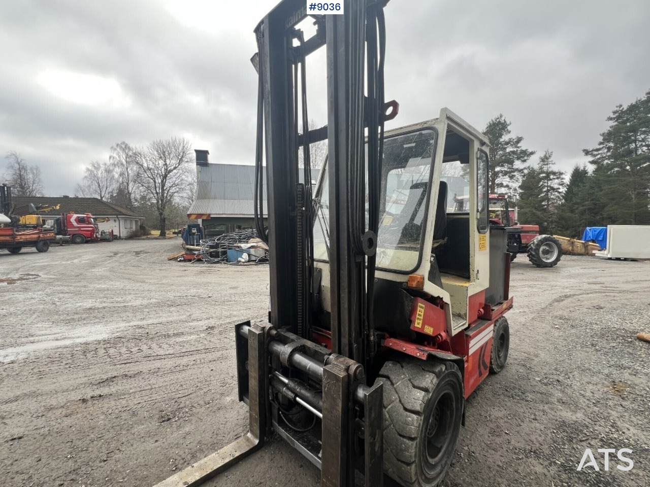 Truck Kalmar EB 4-500 with battery charger and extra tire - Вилочный погрузчик: фото 2 Truck Kalmar EB 4-500 with battery charger and extra tire - Вилочный погрузчик: фото 2