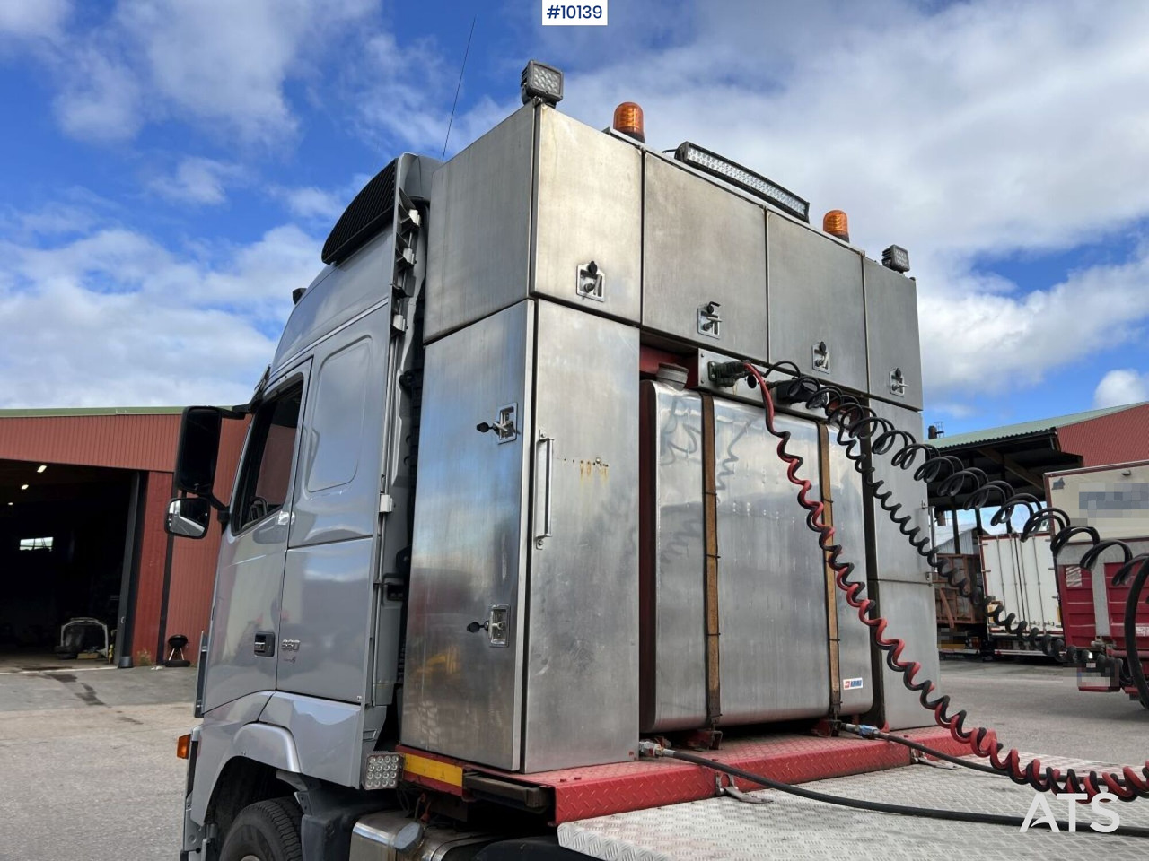 Volvo FH16 5-axle tractor unit 10x4 - Тягач: фото 5 Volvo FH16 5-axle tractor unit 10x4 - Тягач: фото 5